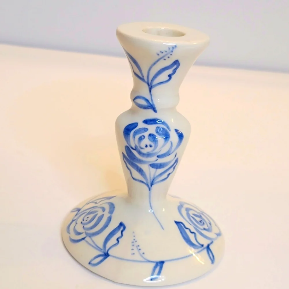 Vintage Elegant Blue and White Ceramic Candle Holder